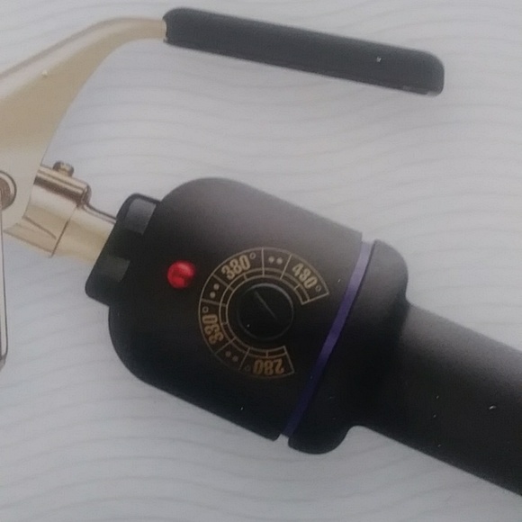 Hot Tools 24k Gold 1/2" Curling Iron - Picture 3 of 8